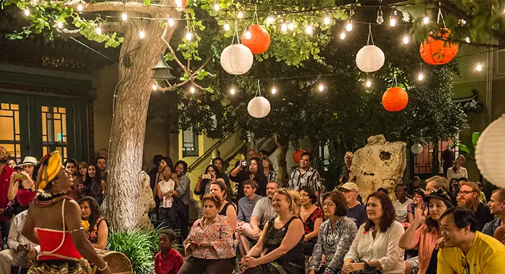 735x400-things-to-do-pasadena_playhouse-district